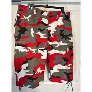 Vintage Regal Wear Cargo Shorts Size 44 Red Camouflage Camo Belted Y2K Baggy